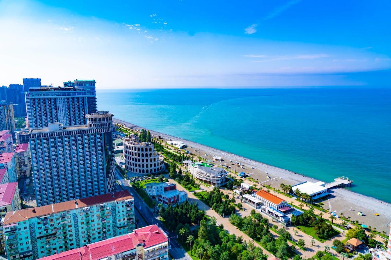 Seaside Resort In New Orbi Twins Batumi Exterior photo