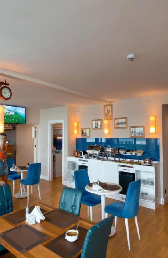Seaside Resort In New Orbi Twins Batumi Exterior photo